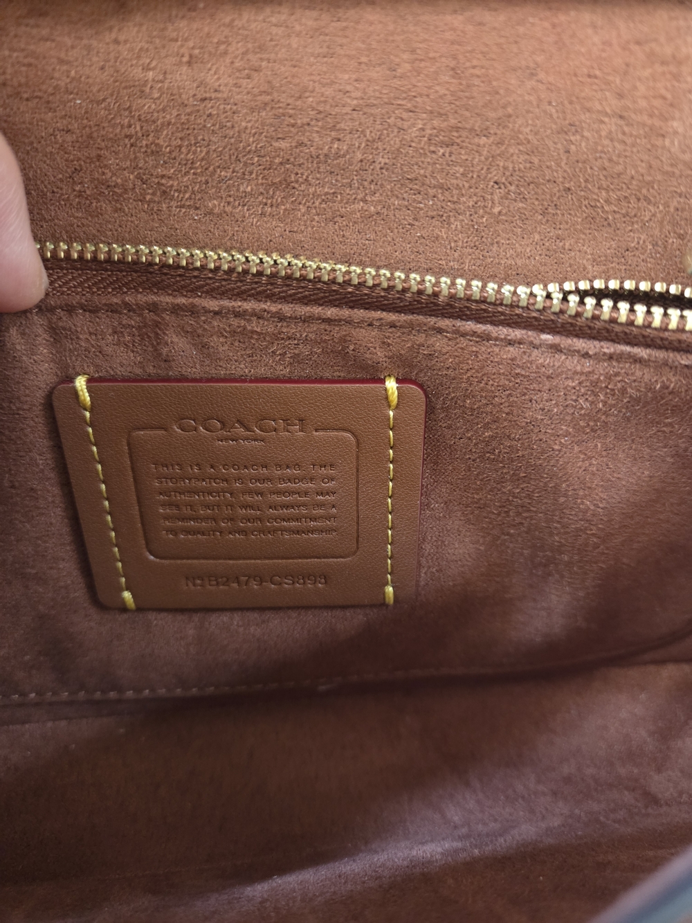 COACH Hutton Box Leather Shoulder Bag - Picture 3 of 10